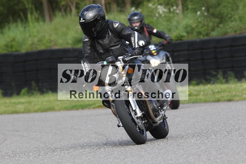 Archiv-2025/10 23.04.2025 Cornu Master School ADR/gruen-vert/23